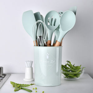 1PC Silicone Wood Turner Soup Spoon Spatula Brush Scraper Pasta Server Egg Beater Kitchen Cooking Tools Kitchenware Green/Black